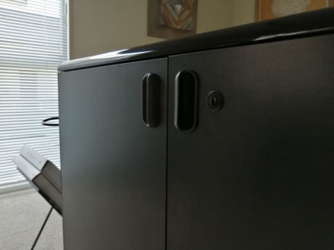 【送料込み】 Storage Cabinet By Mobilia モビリア