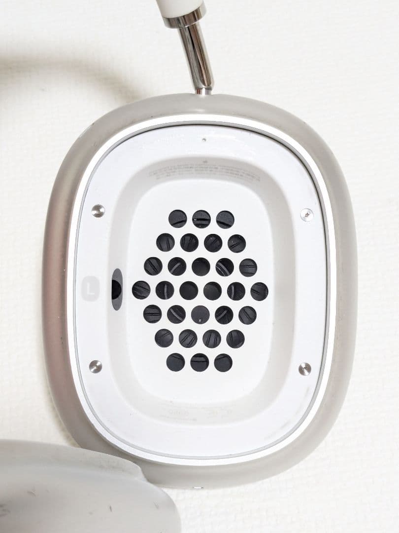 美品　AirPods Max A2096 2024年　シルバー色