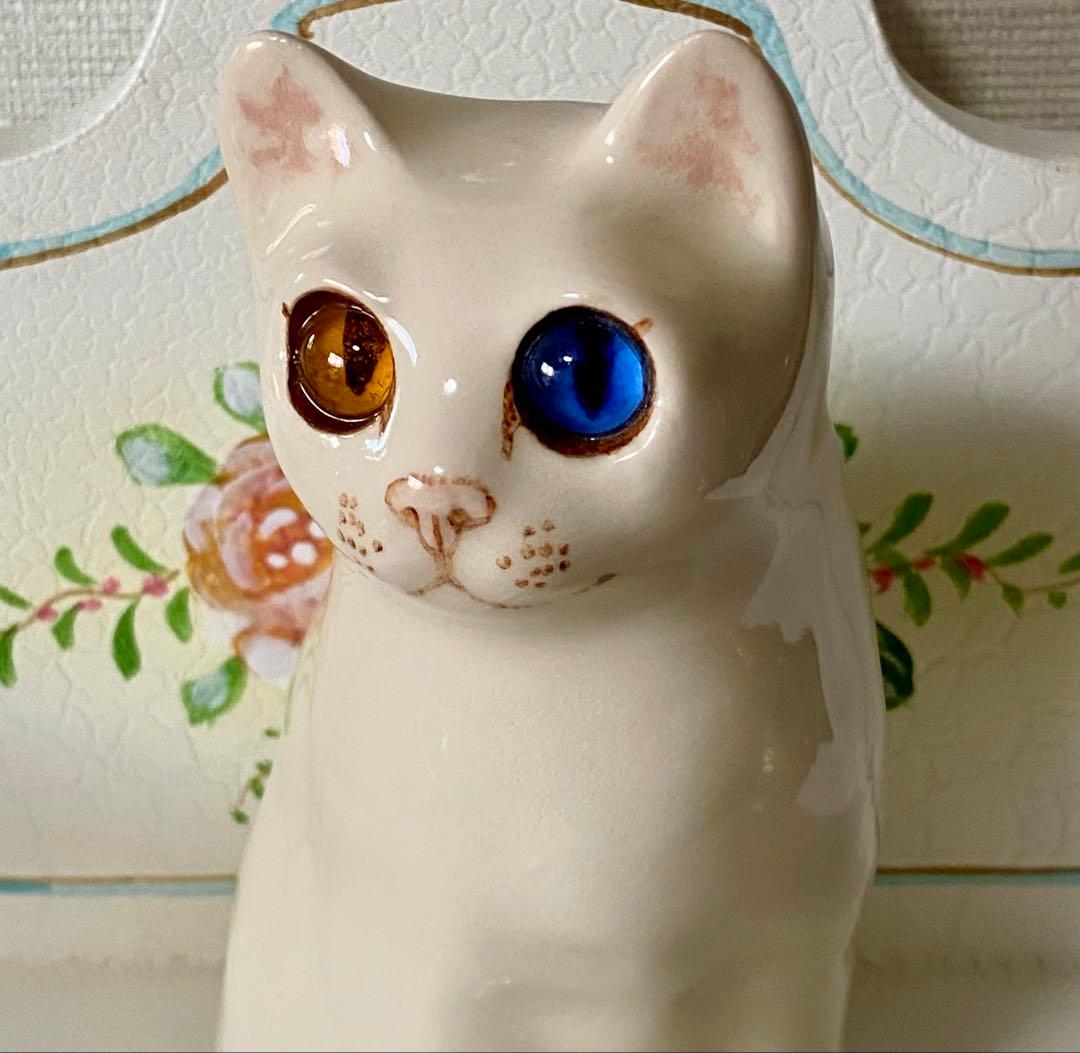 ウィンスタンレイキャット　ケンジントンキャット　白猫　オッドアイ　サイズ1