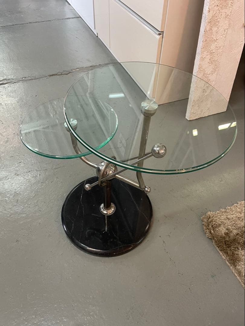 ガラス　コーヒーテーブル