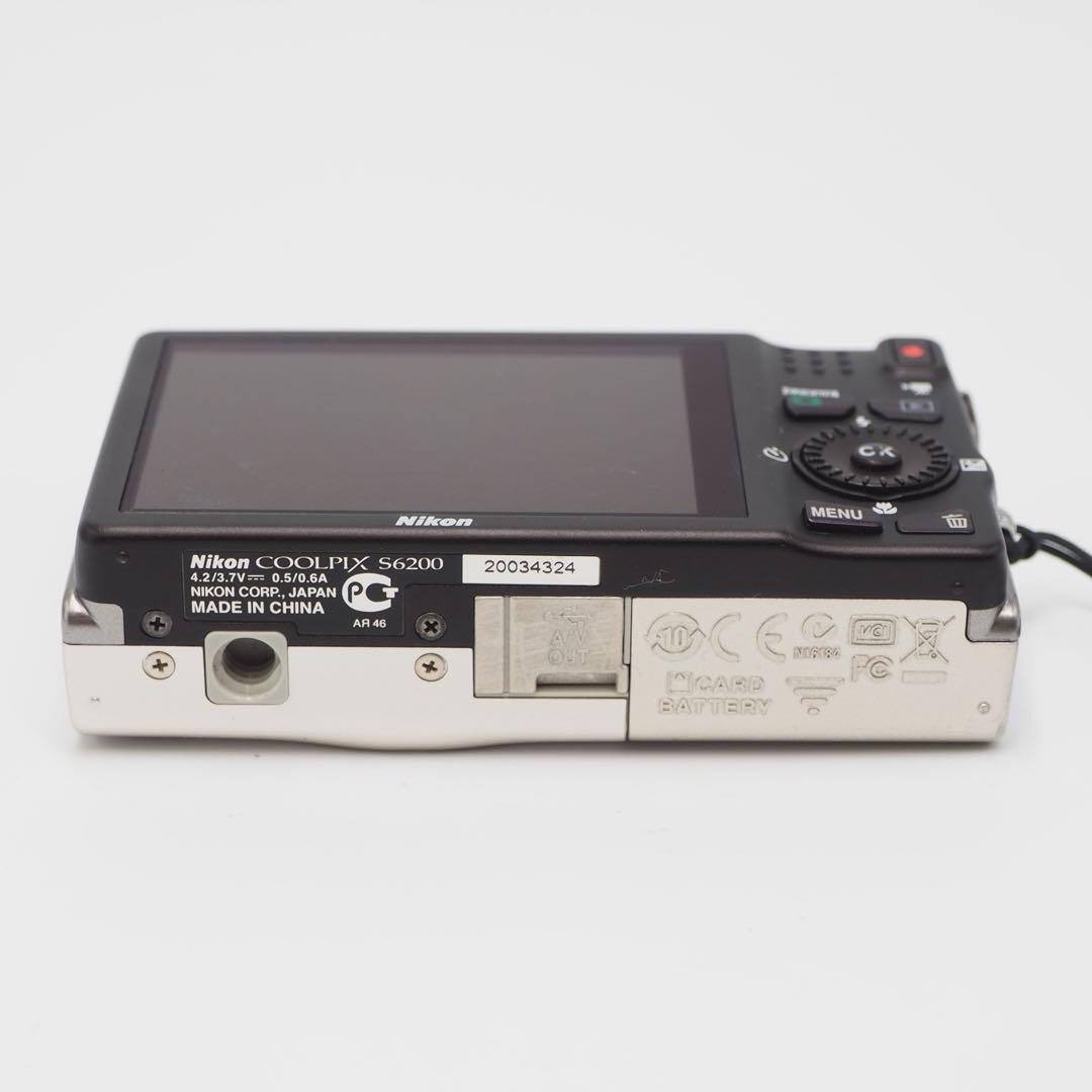 デジタルカメラ Nikon CoolPIx S6200 別売りケース付