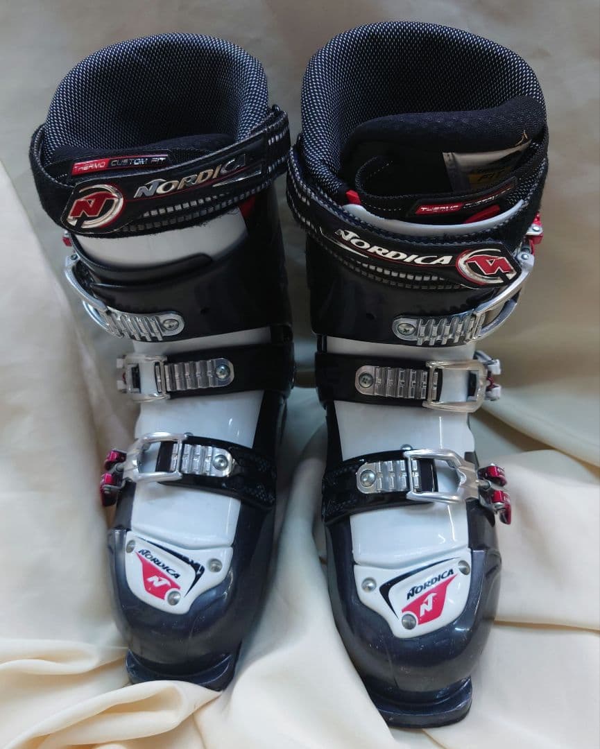 NORDICA ノルディカ スキーブーツ 28.5cm