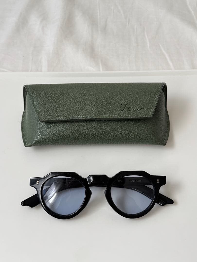 few ブラック サングラス ケース付き ブルーレンズ