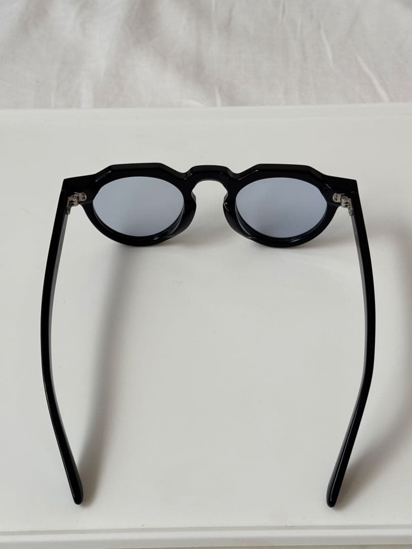 few ブラック サングラス ケース付き ブルーレンズ