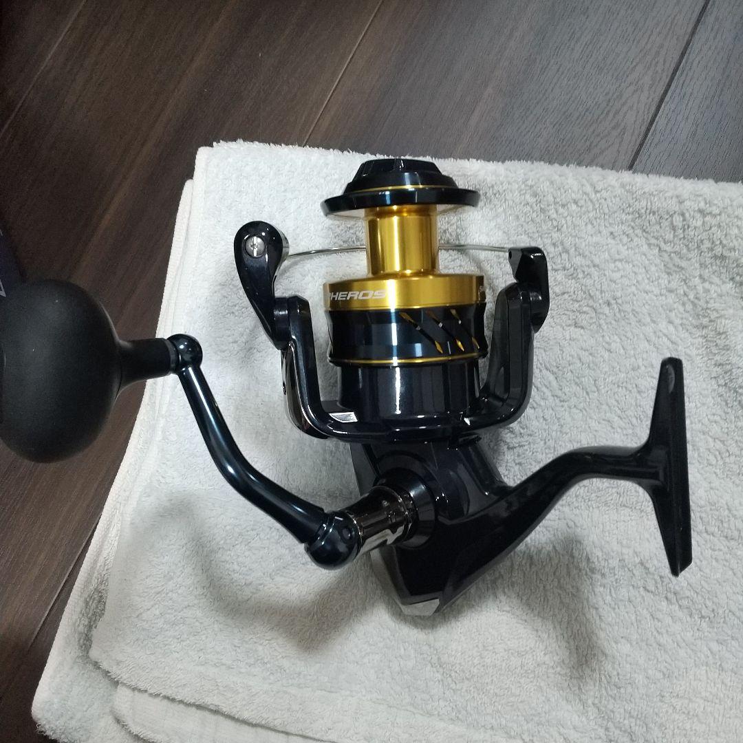 ほぼ新品　シマノ　21スフェロス　SHIMANO SPHEROS 8000HG