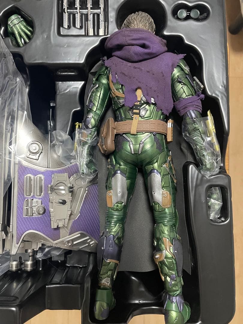グリーンゴブリン アップグレードスーツ ホットトイズ 1/6 フィギュア