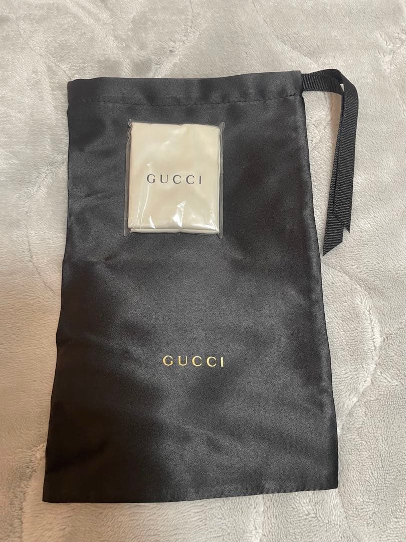 GUCCI ブラック サングラス ケース付き