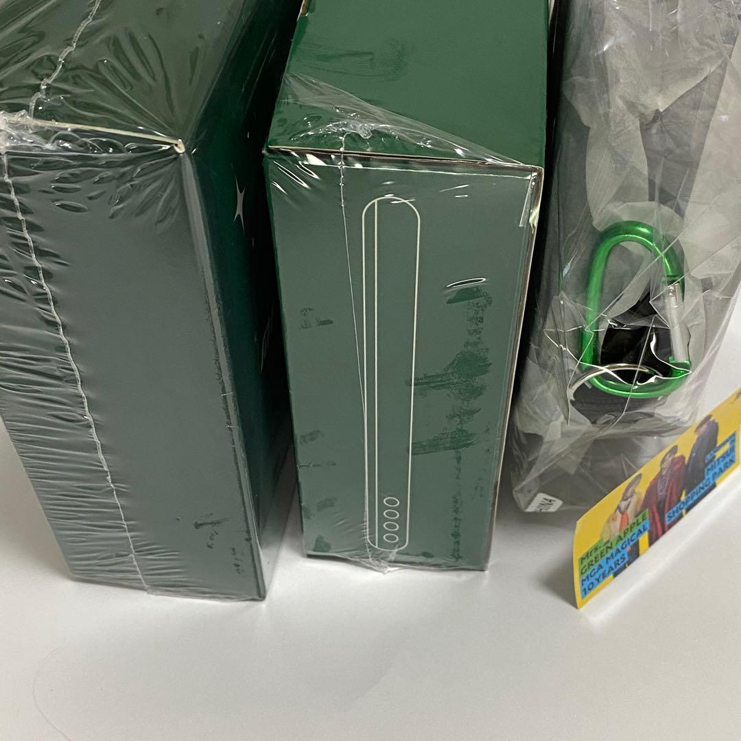 MGAポータブルCDプレーヤー　ショルダーバッグ　MGAヘッドホン　ステッカー