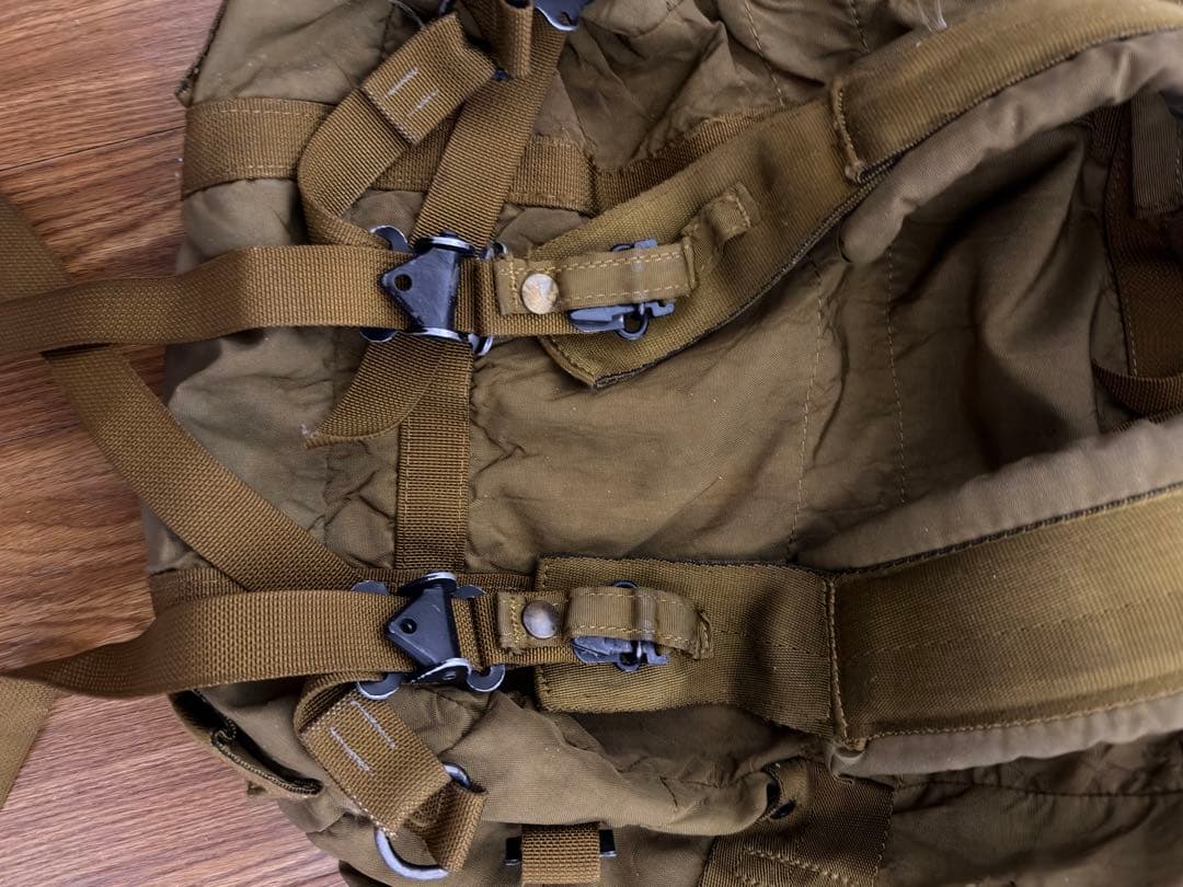 激レア)dezert デザート　田口成彦　オリーブ色 バックパック