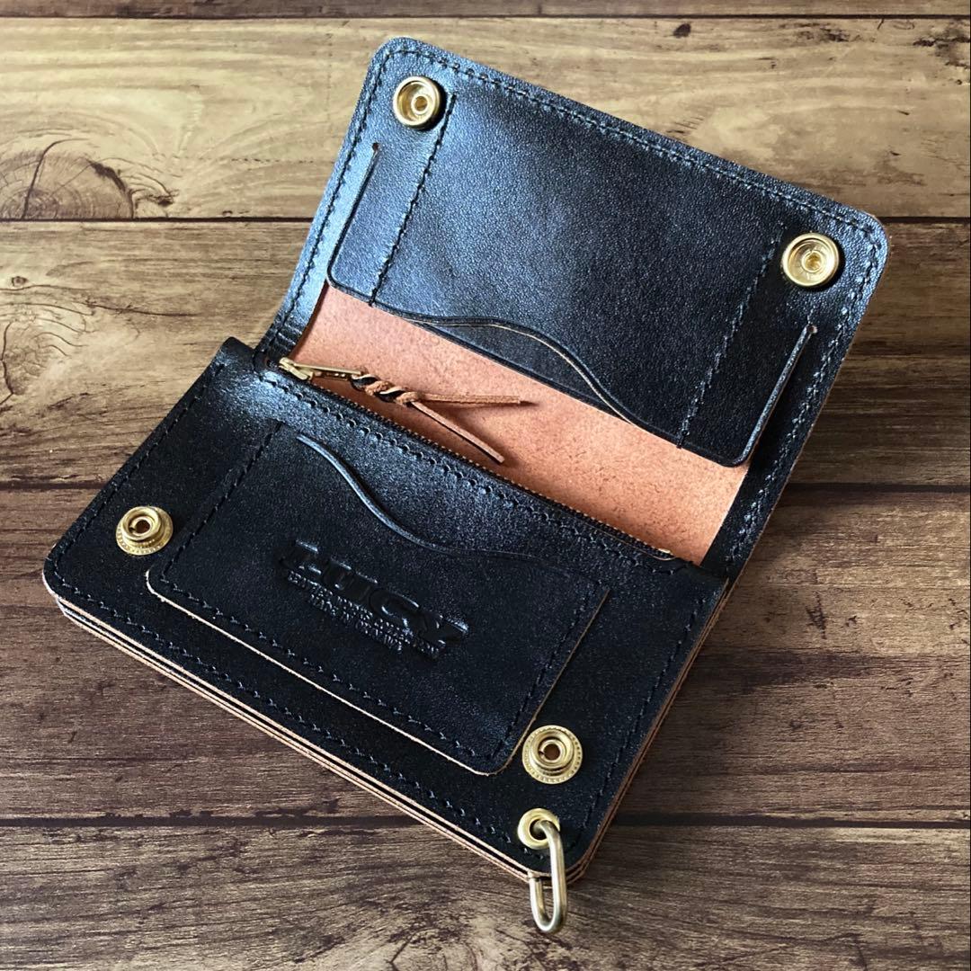 【お札を折らずに収納】カウレザー トラッカーウォレット150（ミドル）3層