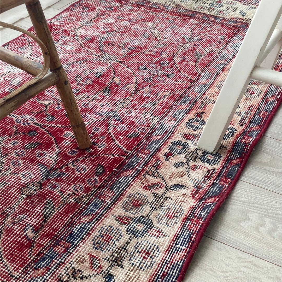 レッド64×222フローラル　ミルキー　ランナー　ロング　トルコヴィンテージラグ