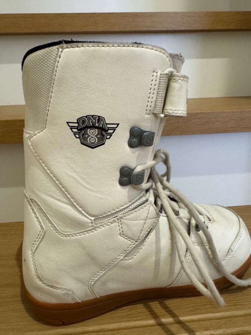 DEELUXEディーラックス　スノーボードブーツ