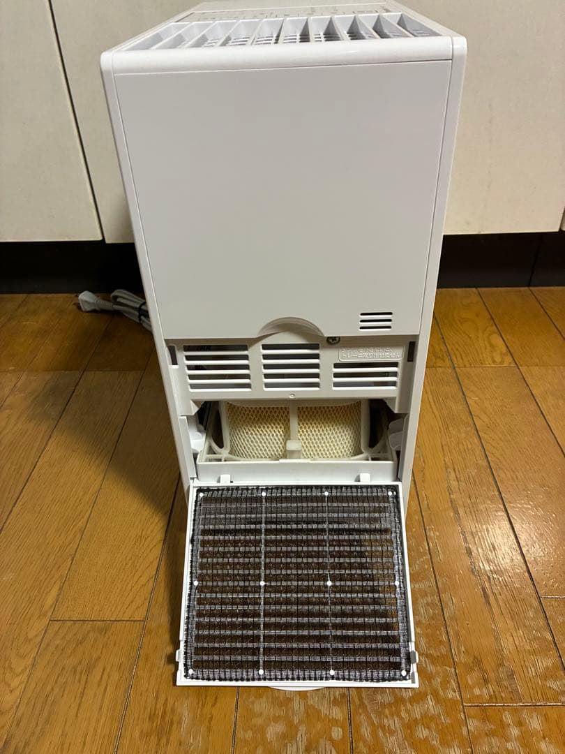 気化式加湿器　Panasonic FE-KFW07