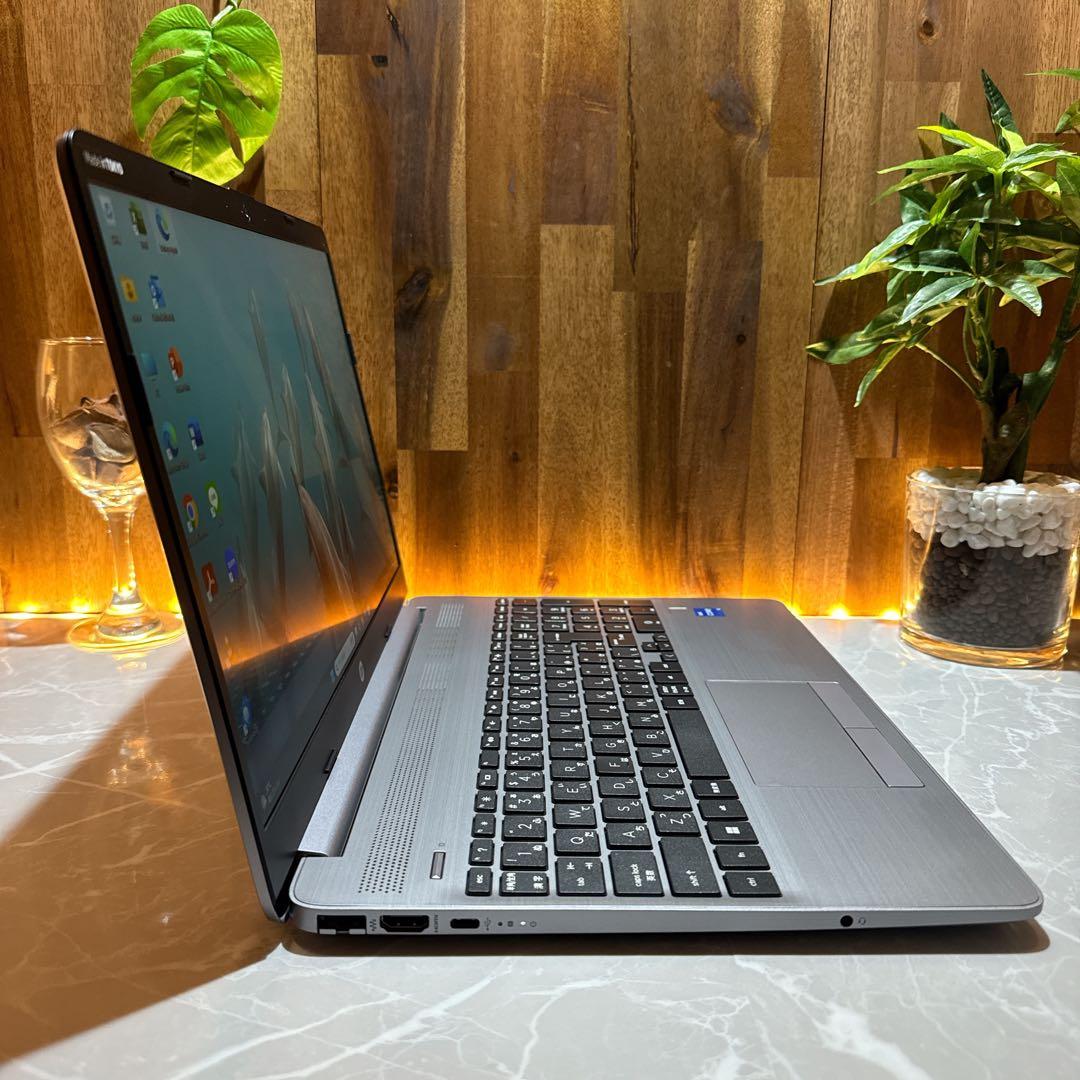 美品2024年製‼️HP 250 G9☘SSD256GB☘ノートパソコン