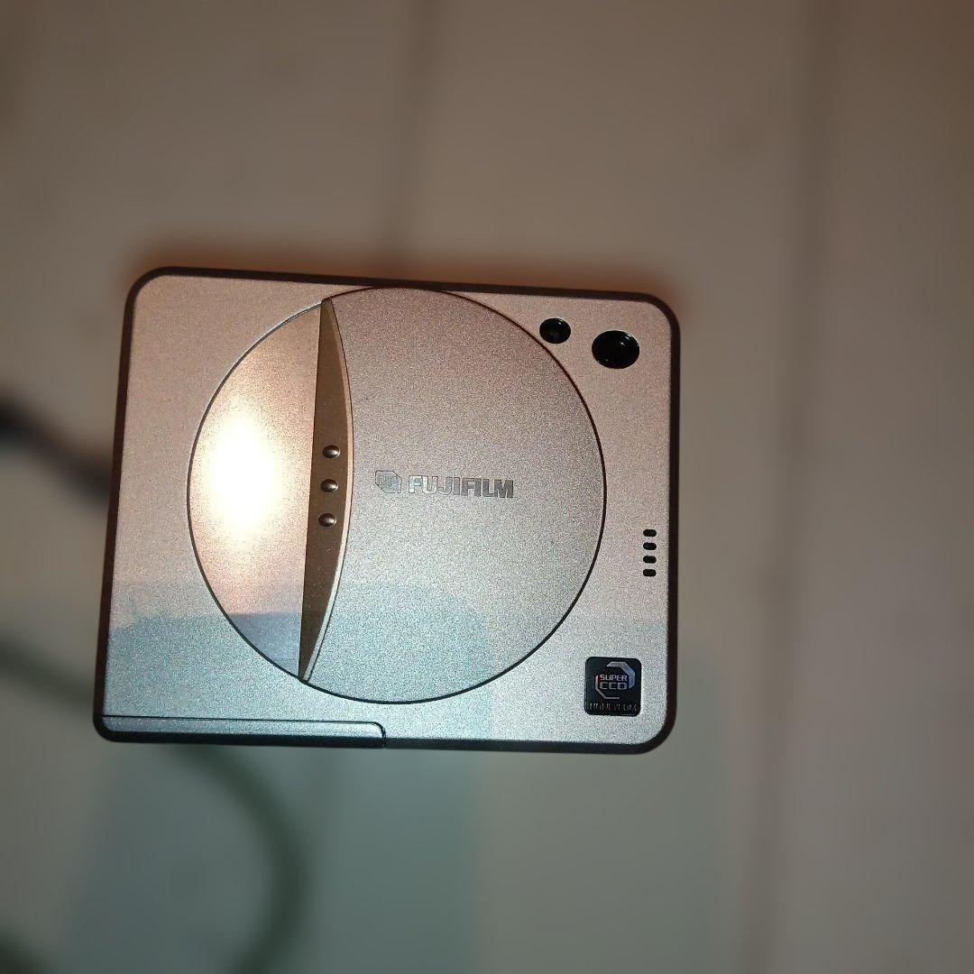 富士フイルム　FUJIFILM FinePix50i デジタルカメラ　デジカメ