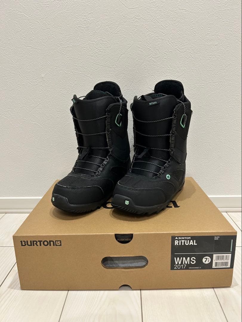 BURTON RITUAL WMS 7.5 ブラック