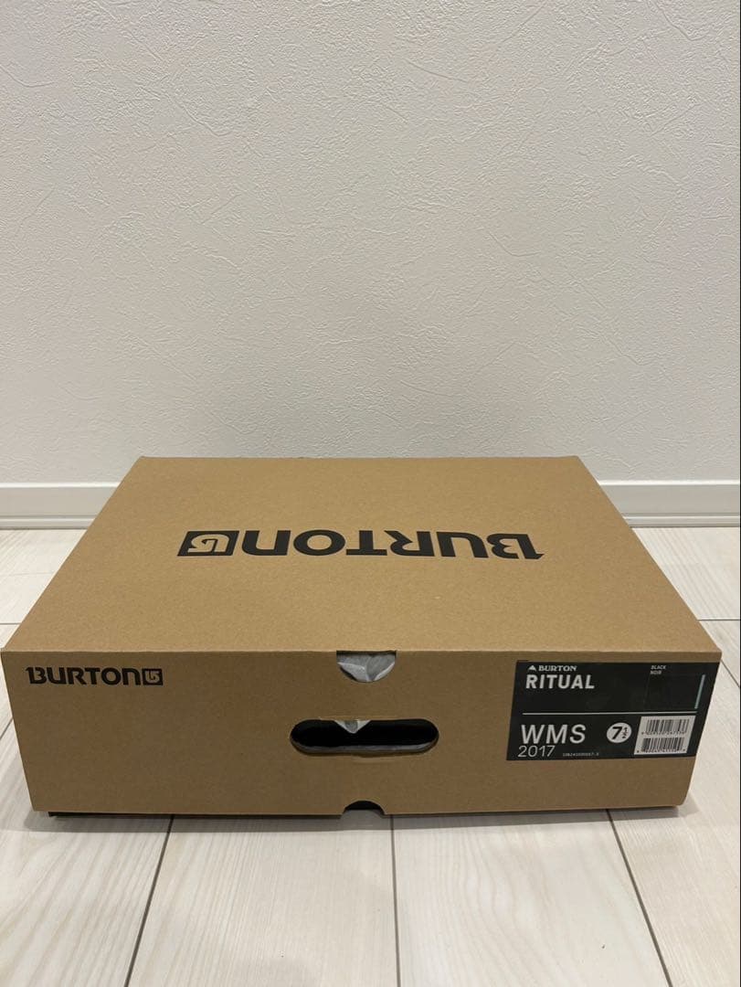 BURTON RITUAL WMS 7.5 ブラック