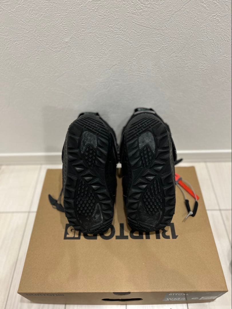 BURTON RITUAL WMS 7.5 ブラック