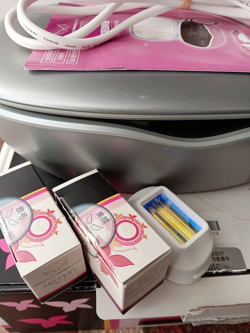 値下げ★ケノン★美品★未使用カートリッジ付き　 脱毛　美顔 メンズにも