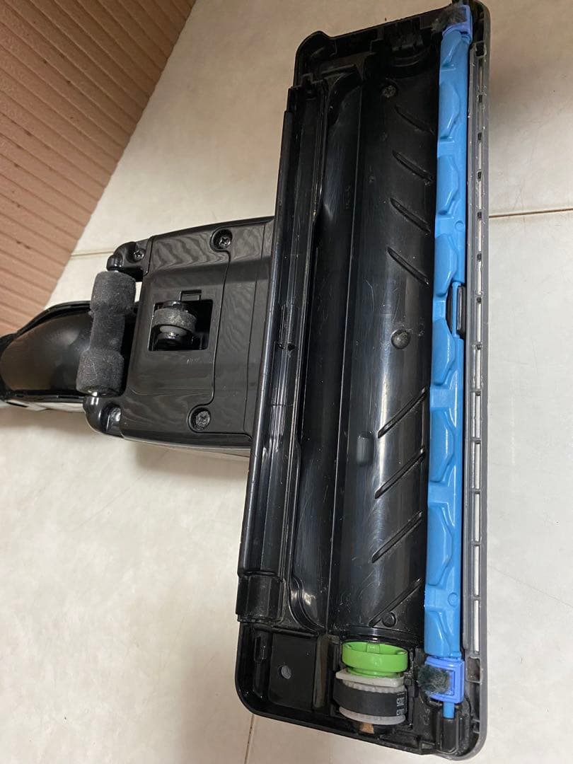 スタンド付き 日立 コードレススティッククリーナー PV-BHL1000J1