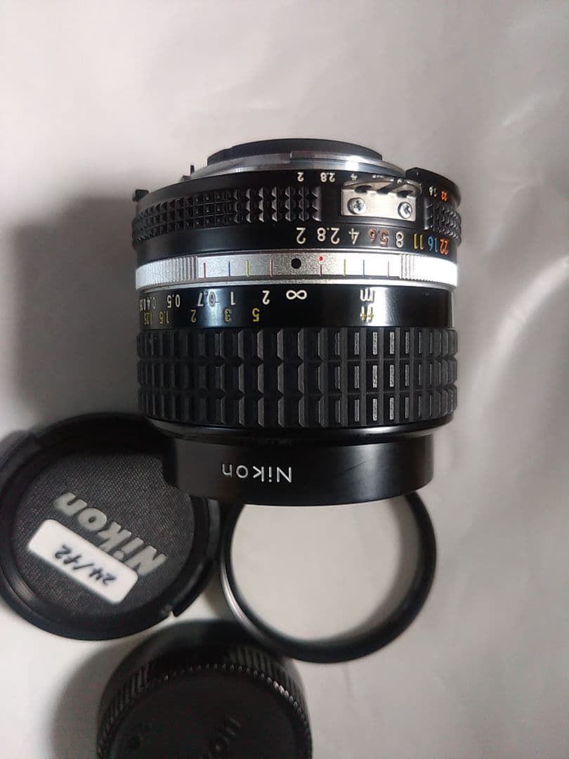 ニコン NIKKOR Ai-S 24㎜ f/2 単焦点レンズ 未使用純正フード付