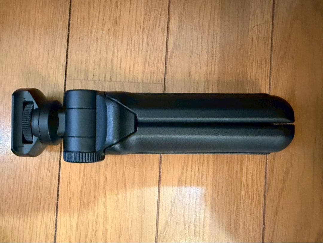 SONY 一眼レフカメラ、三脚、カバー、ショルダーバッグのセット