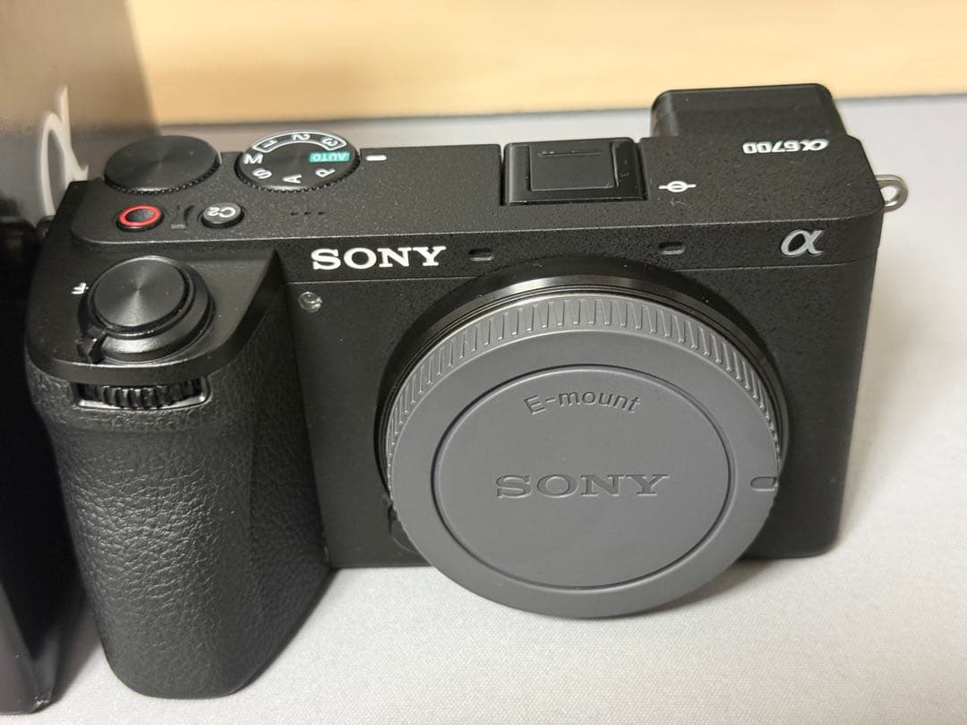 【もうすぐ取り下げます】【美品】SONY α6700 ミラーレスカメラ