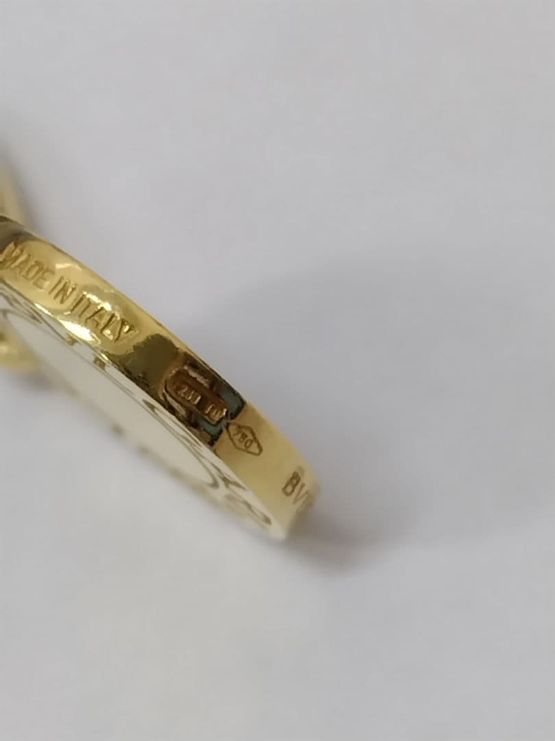 ま*ん様 BVLGARIブルガリブルガリ 750刻印 K18 チャーム　オニキス