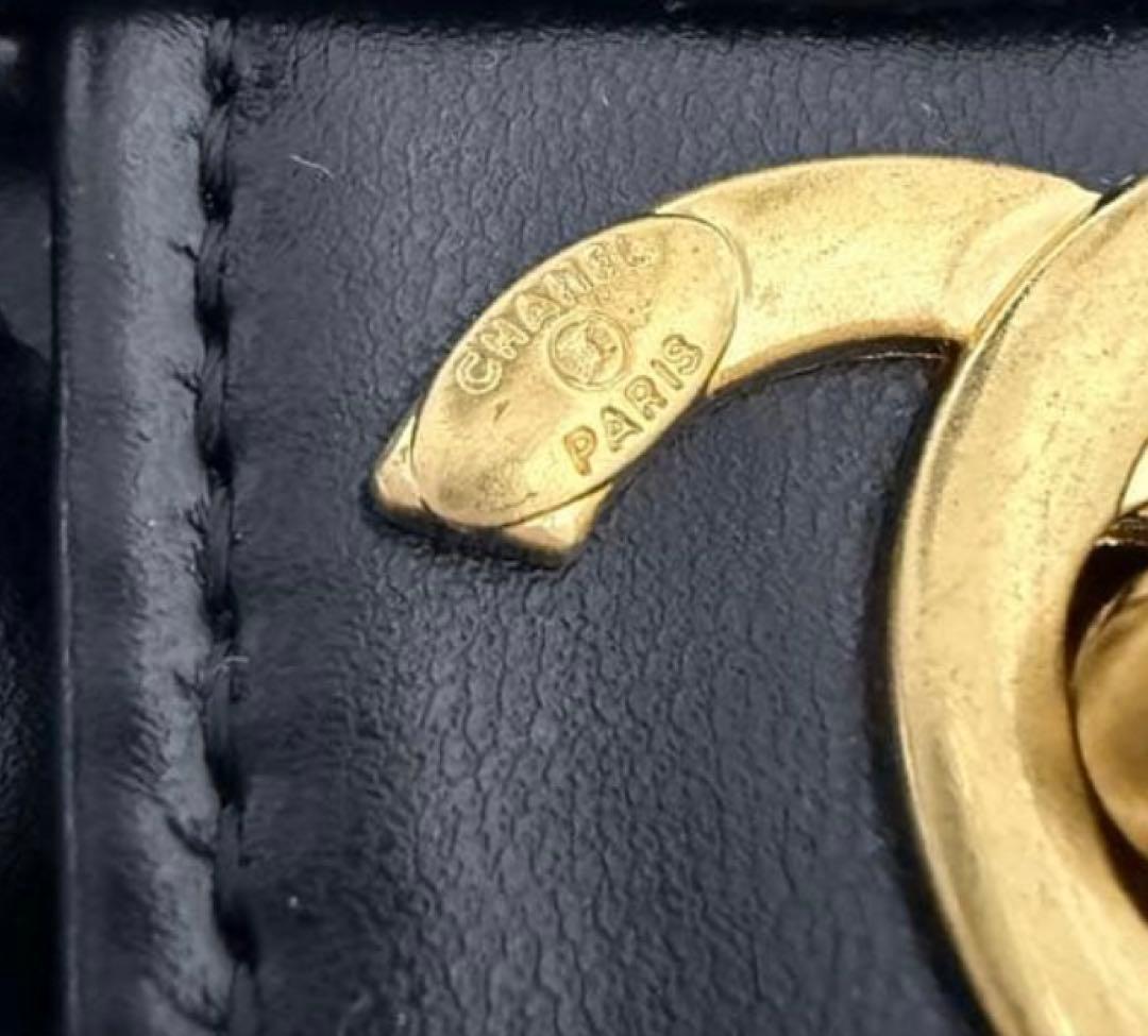 ア*様 CHANELブラックレザー ハートチャームノベルティバッグ