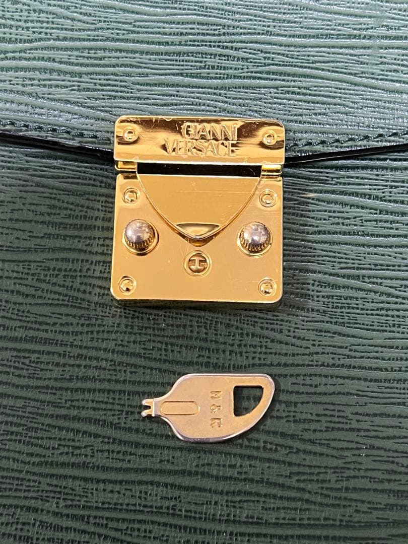 マツダ家　ベルサーチ　セカンドバック　付属鍵あり袋付き