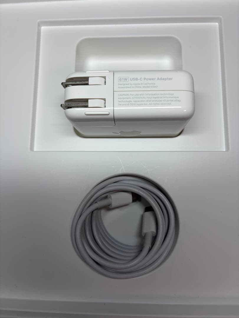 MacBook Pro 13インチ 2019 512GB 付属品完備