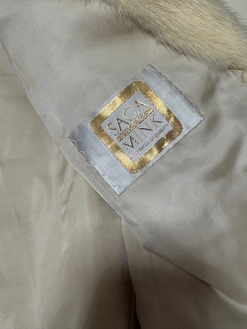 サガミンクコート　ホワイト系　金サガ