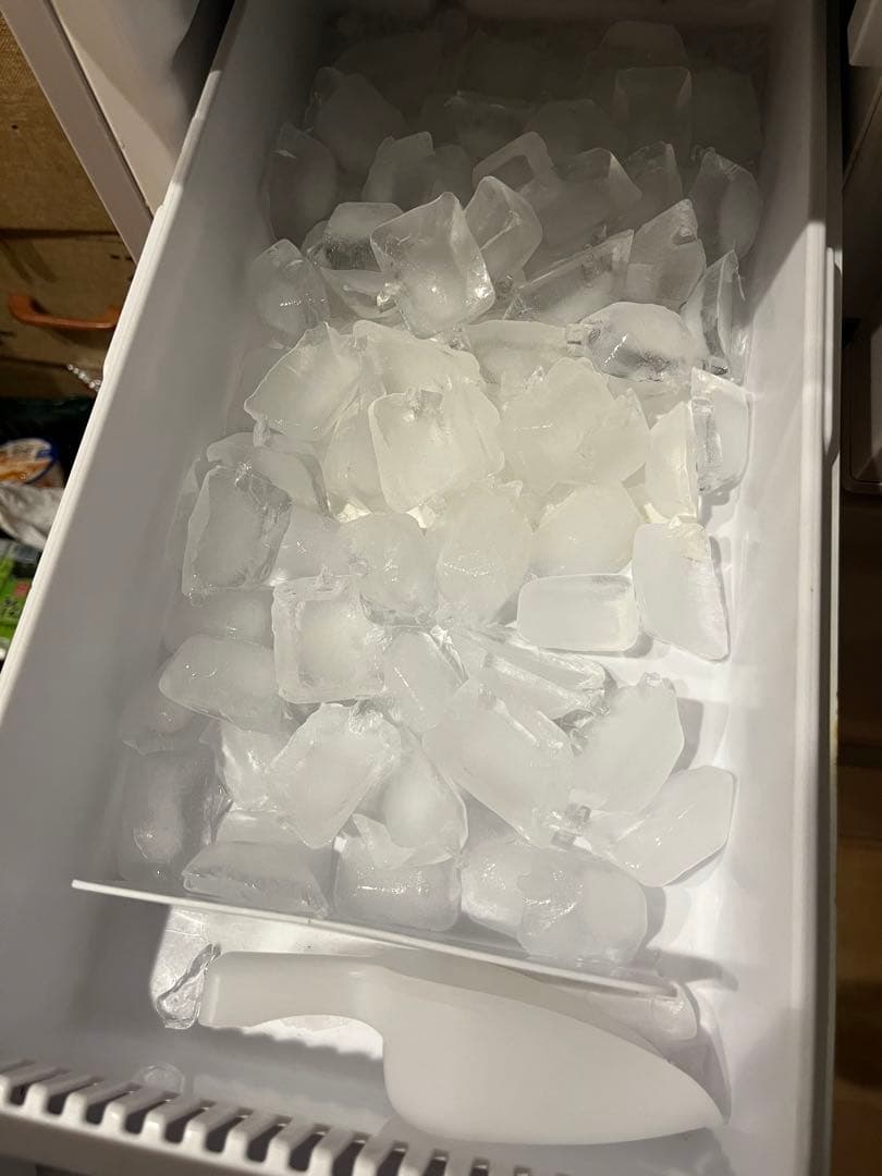 シャープ両開きプラズマクラスター冷蔵庫